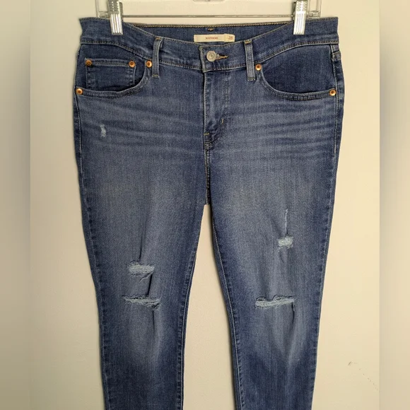 Levi's Jeans Women 28 Blue Denim Boyfriend Mid Rise Distressed Med Wash Ankle - Picture 3 of 12